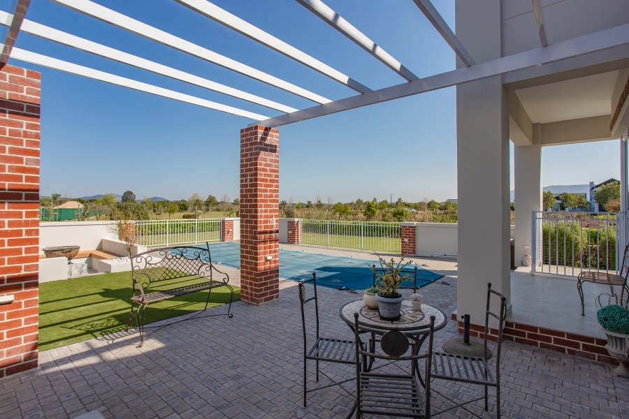 5 Bedroom Property for Sale in Val De Vie Estate Western Cape